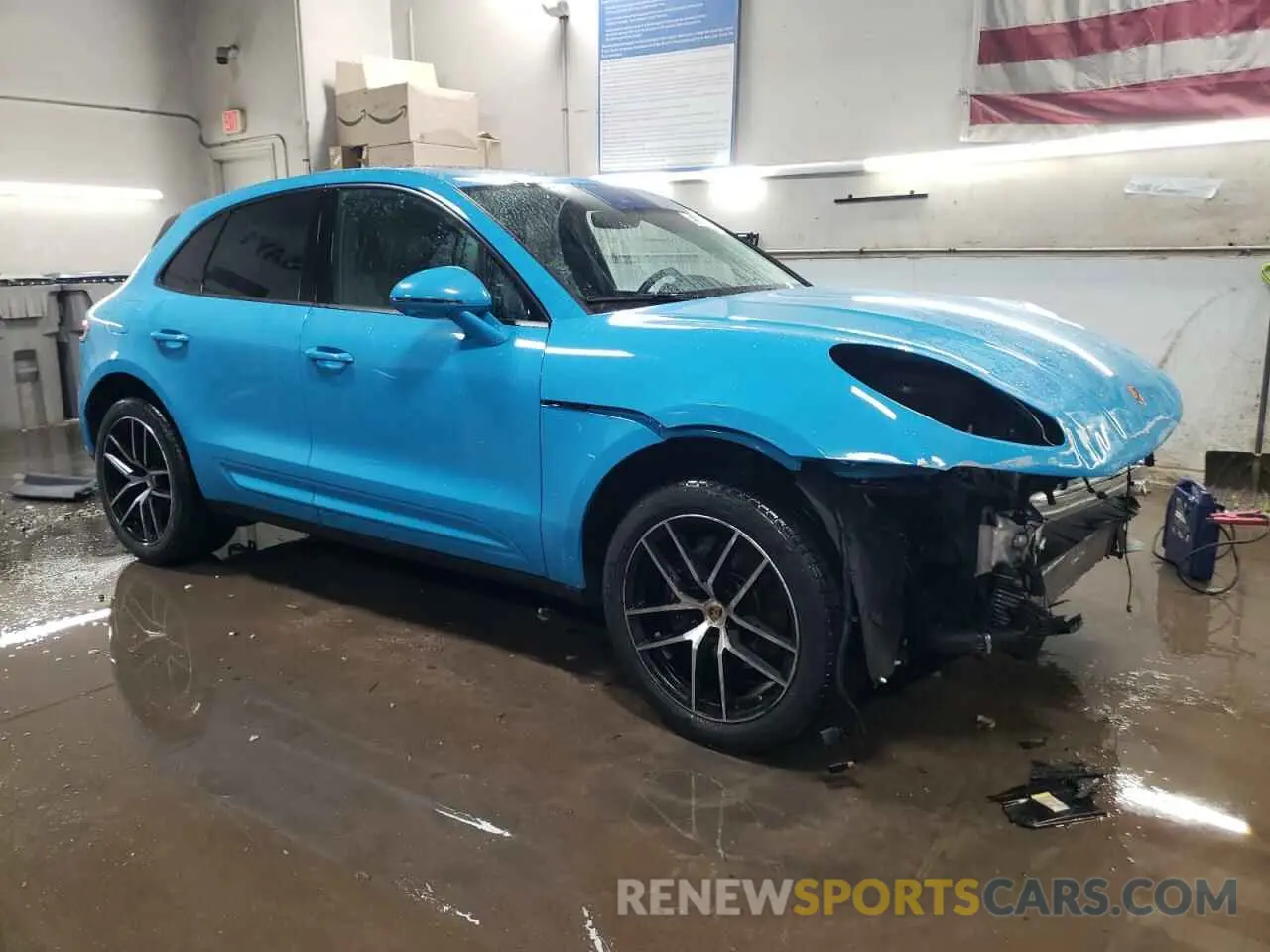 4 fotografías del automóvil dañado WP1AA2A54NLB12263 PORSCHE MACAN 2022