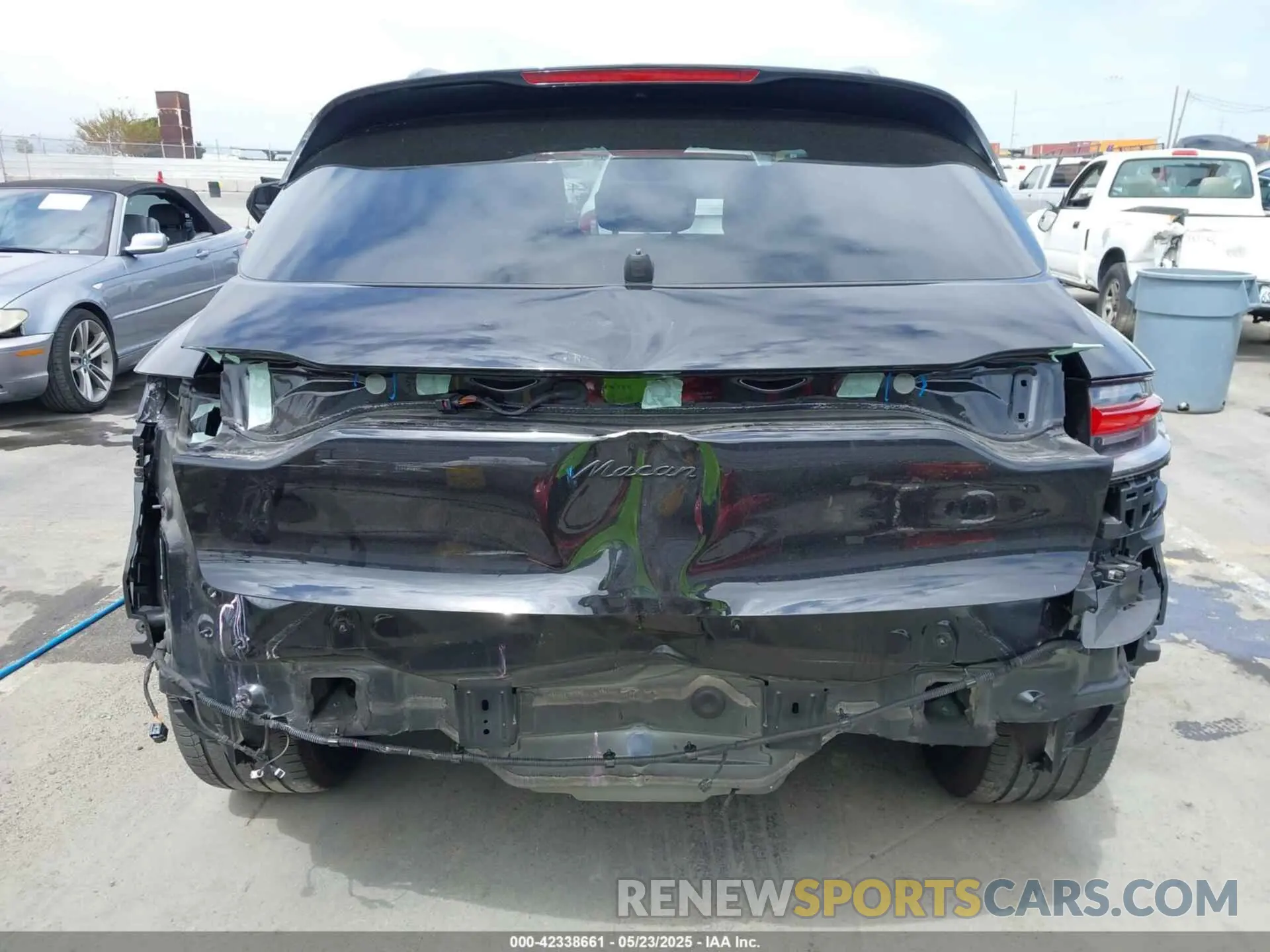 6 fotografías del automóvil dañado WP1AA2A55NLB00378 PORSCHE MACAN 2022