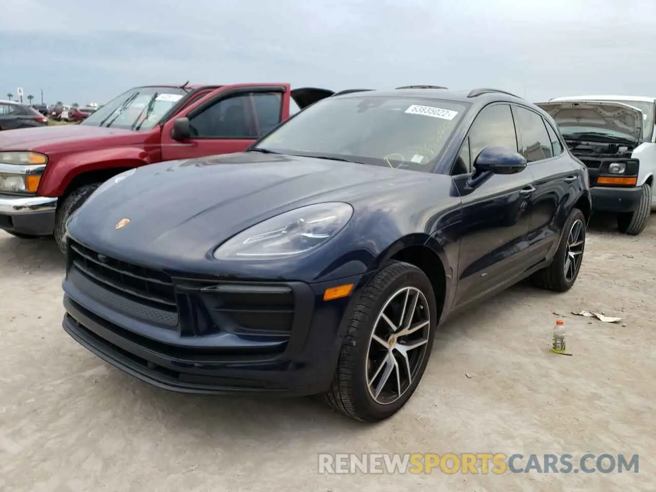 2 fotografías del automóvil dañado WP1AA2A55NLB02468 PORSCHE MACAN 2022