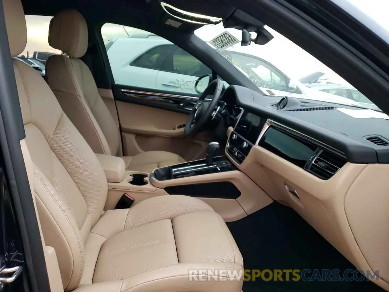 5 fotografías del automóvil dañado WP1AA2A55NLB02468 PORSCHE MACAN 2022