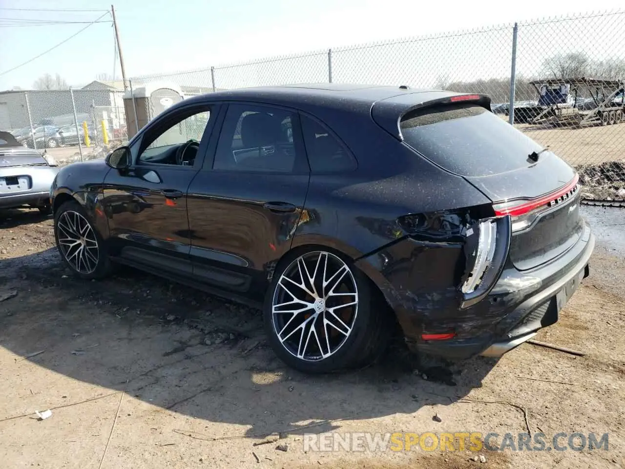 2 fotografías del automóvil dañado WP1AA2A55NLB10358 PORSCHE MACAN 2022