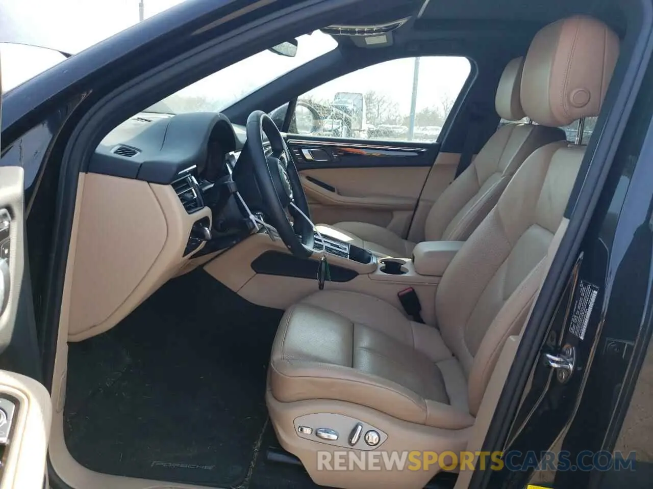 7 fotografías del automóvil dañado WP1AA2A55NLB10358 PORSCHE MACAN 2022
