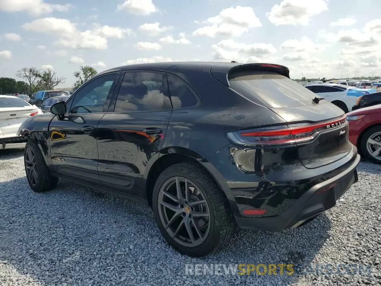 2 fotografías del automóvil dañado WP1AA2A56NLB09932 PORSCHE MACAN 2022