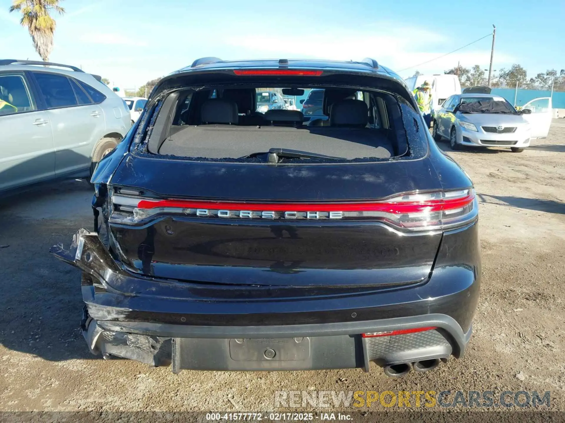 16 fotografías del automóvil dañado WP1AA2A56NLB12166 PORSCHE MACAN 2022