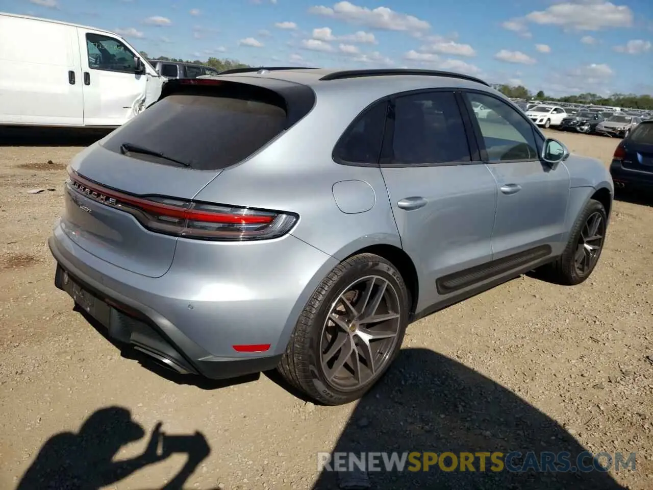 3 fotografías del automóvil dañado WP1AA2A58NLB10466 PORSCHE MACAN 2022