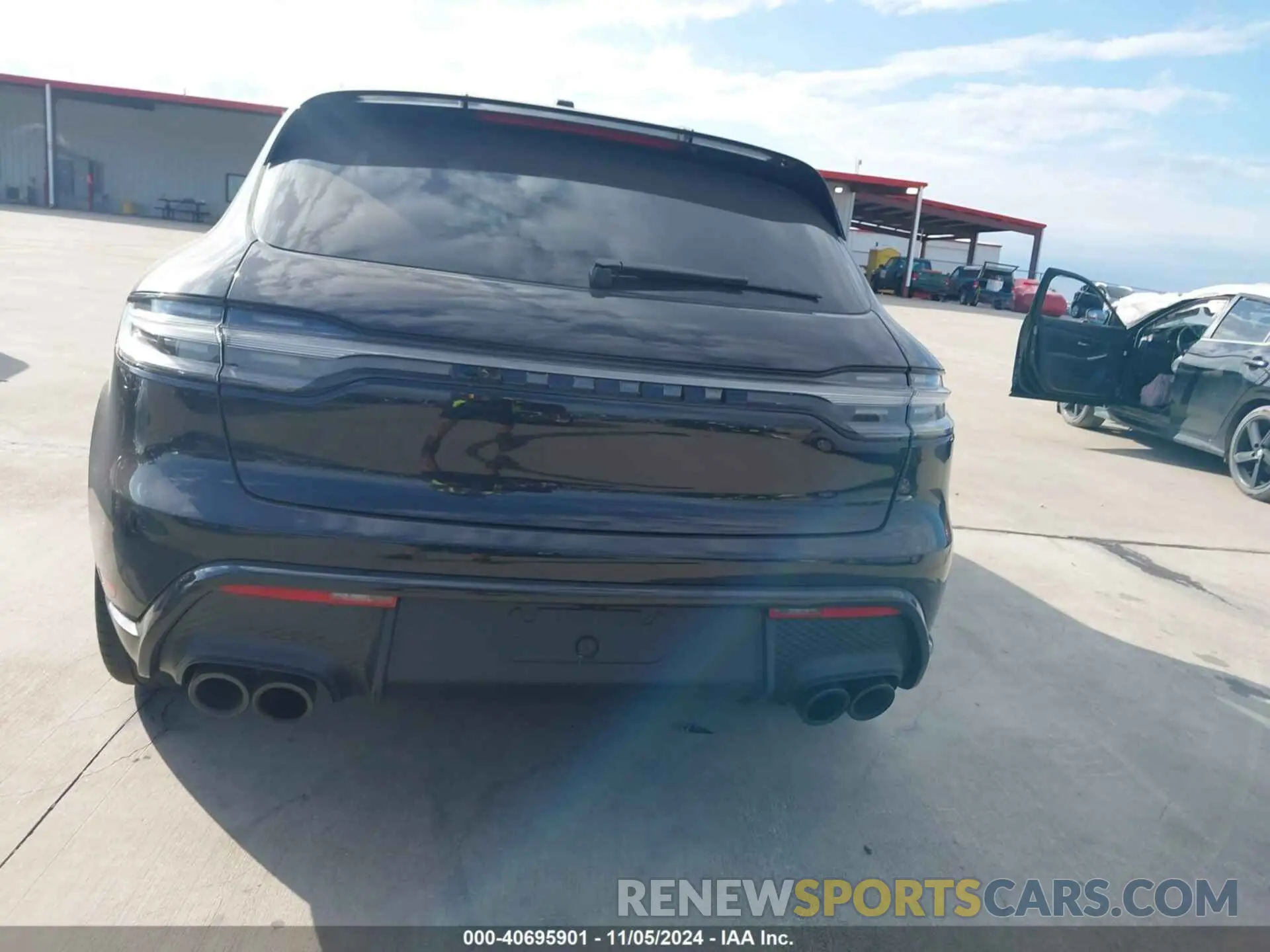 16 fotografías del automóvil dañado WP1AF2A52NLB32416 PORSCHE MACAN 2022