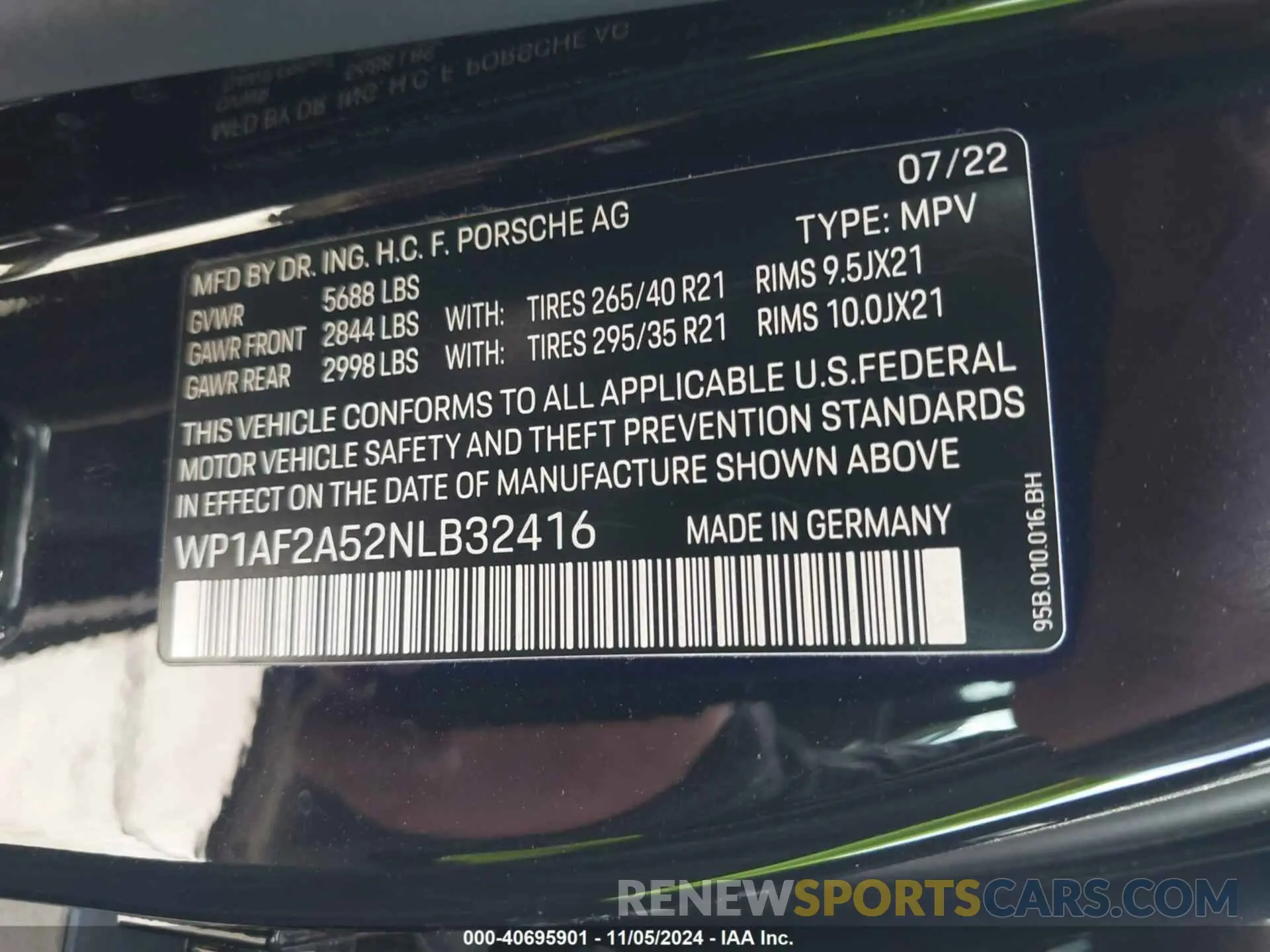 9 fotografías del automóvil dañado WP1AF2A52NLB32416 PORSCHE MACAN 2022