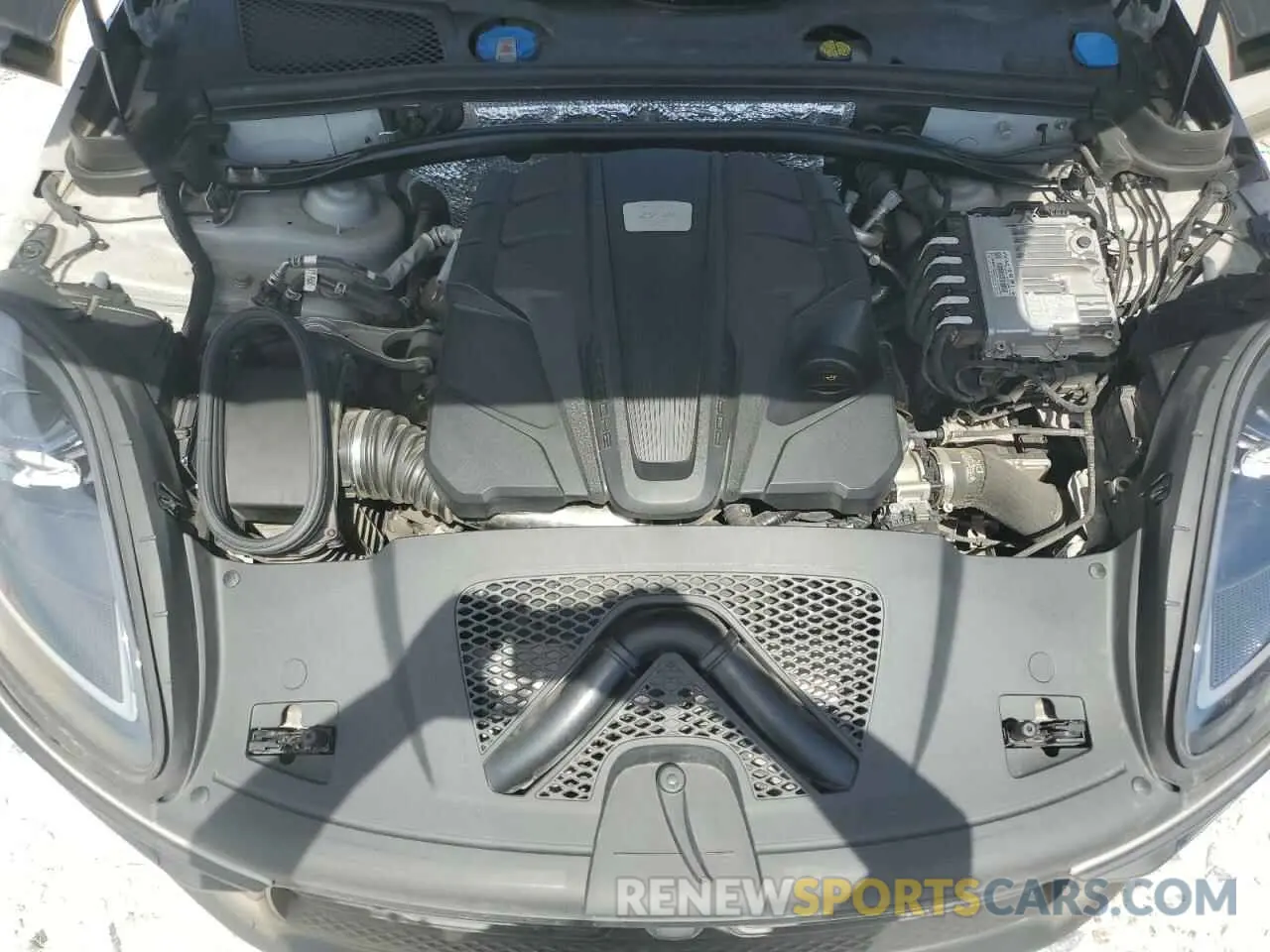 11 fotografías del automóvil dañado WP1AF2A56NLB31575 PORSCHE MACAN 2022