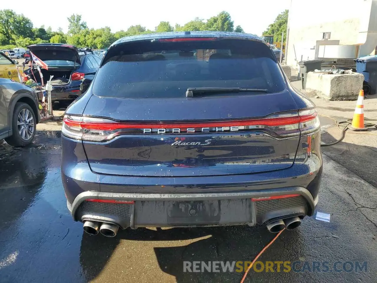 6 fotografías del automóvil dañado WP1AG2A52NLB23745 PORSCHE MACAN 2022