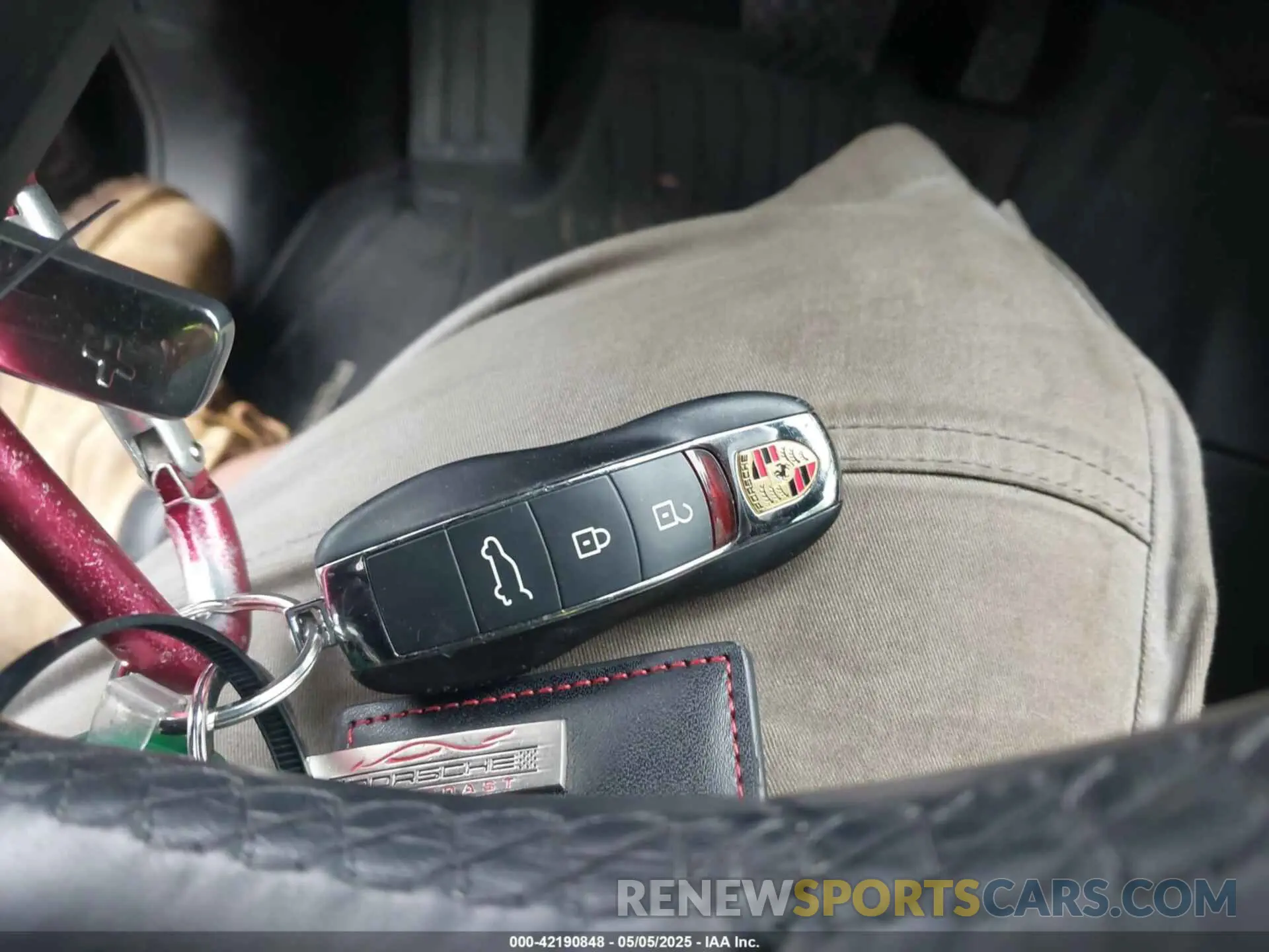 11 fotografías del automóvil dañado WP1AG2A54NLB23505 PORSCHE MACAN 2022