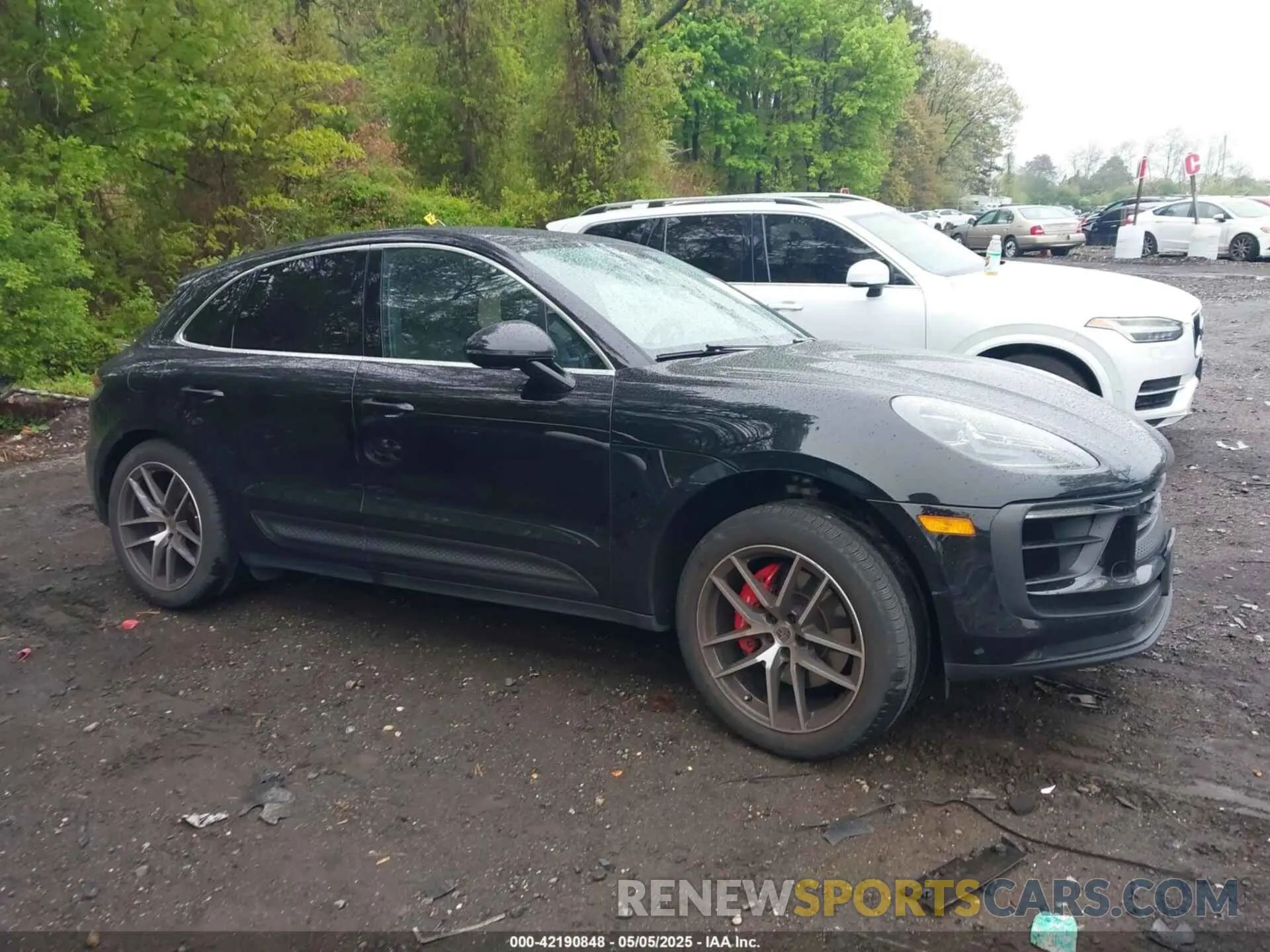 13 fotografías del automóvil dañado WP1AG2A54NLB23505 PORSCHE MACAN 2022