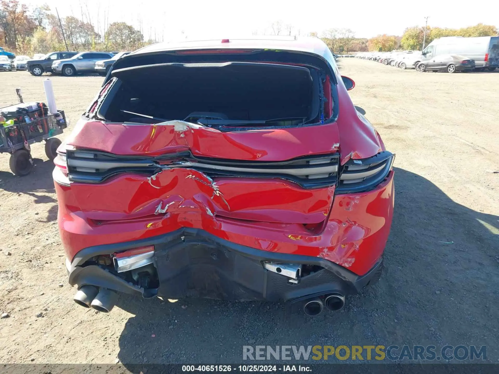16 fotografías del automóvil dañado WP1AG2A57NLB21568 PORSCHE MACAN 2022