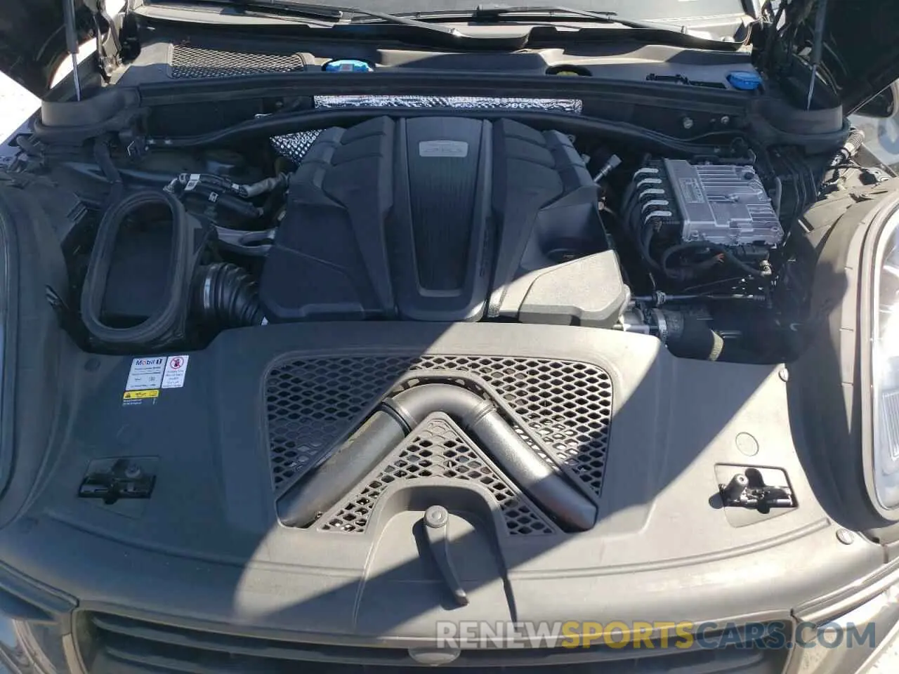 12 fotografías del automóvil dañado WP1AG2A5XNLB22410 PORSCHE MACAN 2022