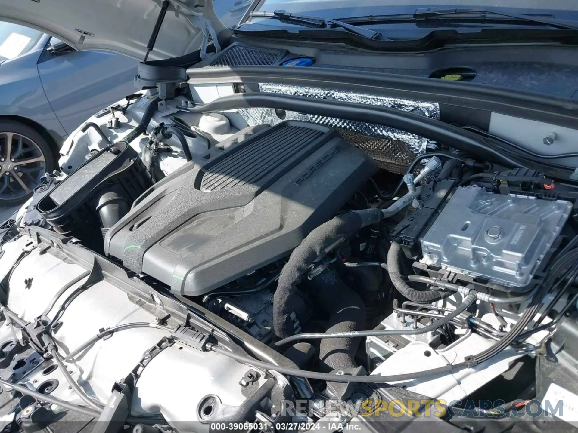 10 fotografías del automóvil dañado WP1AA2A50PLB11260 PORSCHE MACAN 2023
