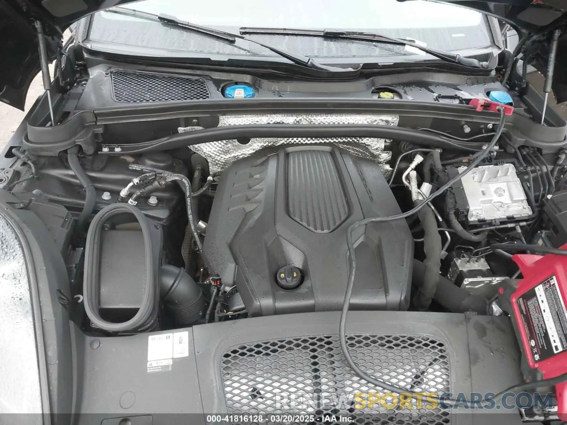 10 fotografías del automóvil dañado WP1AA2A52PLB09848 PORSCHE MACAN 2023