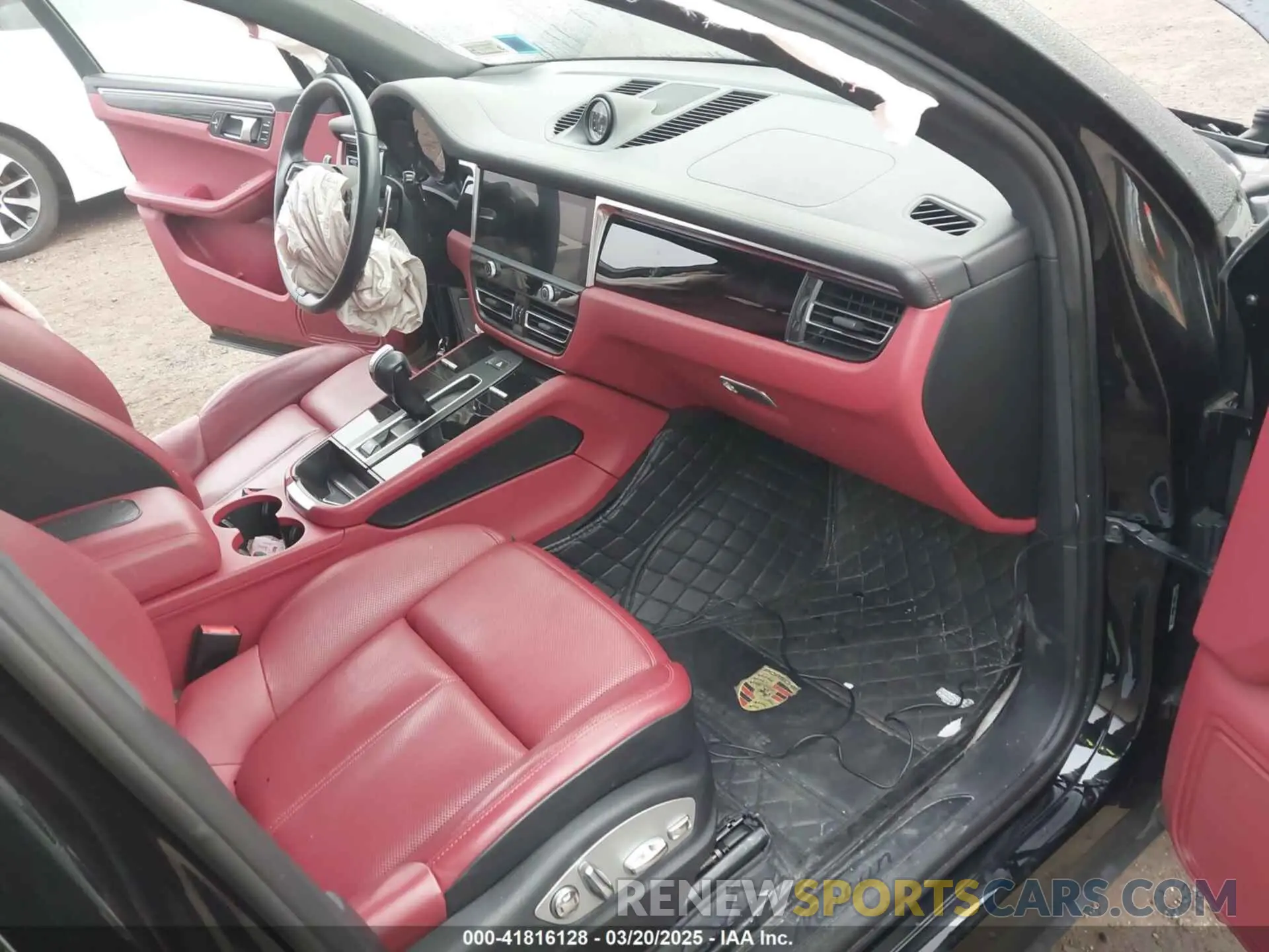 5 fotografías del automóvil dañado WP1AA2A52PLB09848 PORSCHE MACAN 2023