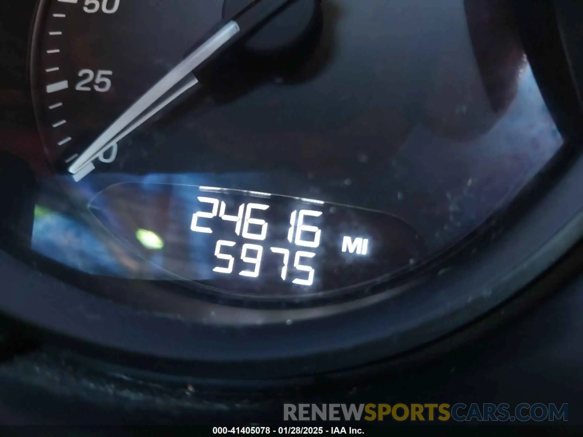 15 fotografías del automóvil dañado WP1AA2A55PLB02277 PORSCHE MACAN 2023