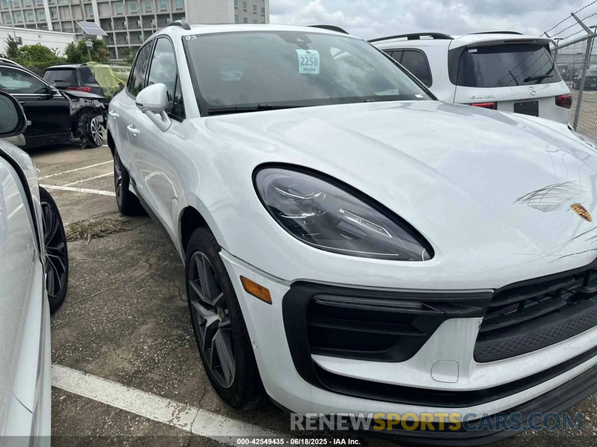 1 fotografías del automóvil dañado WP1AA2A56PLB15488 PORSCHE MACAN 2023