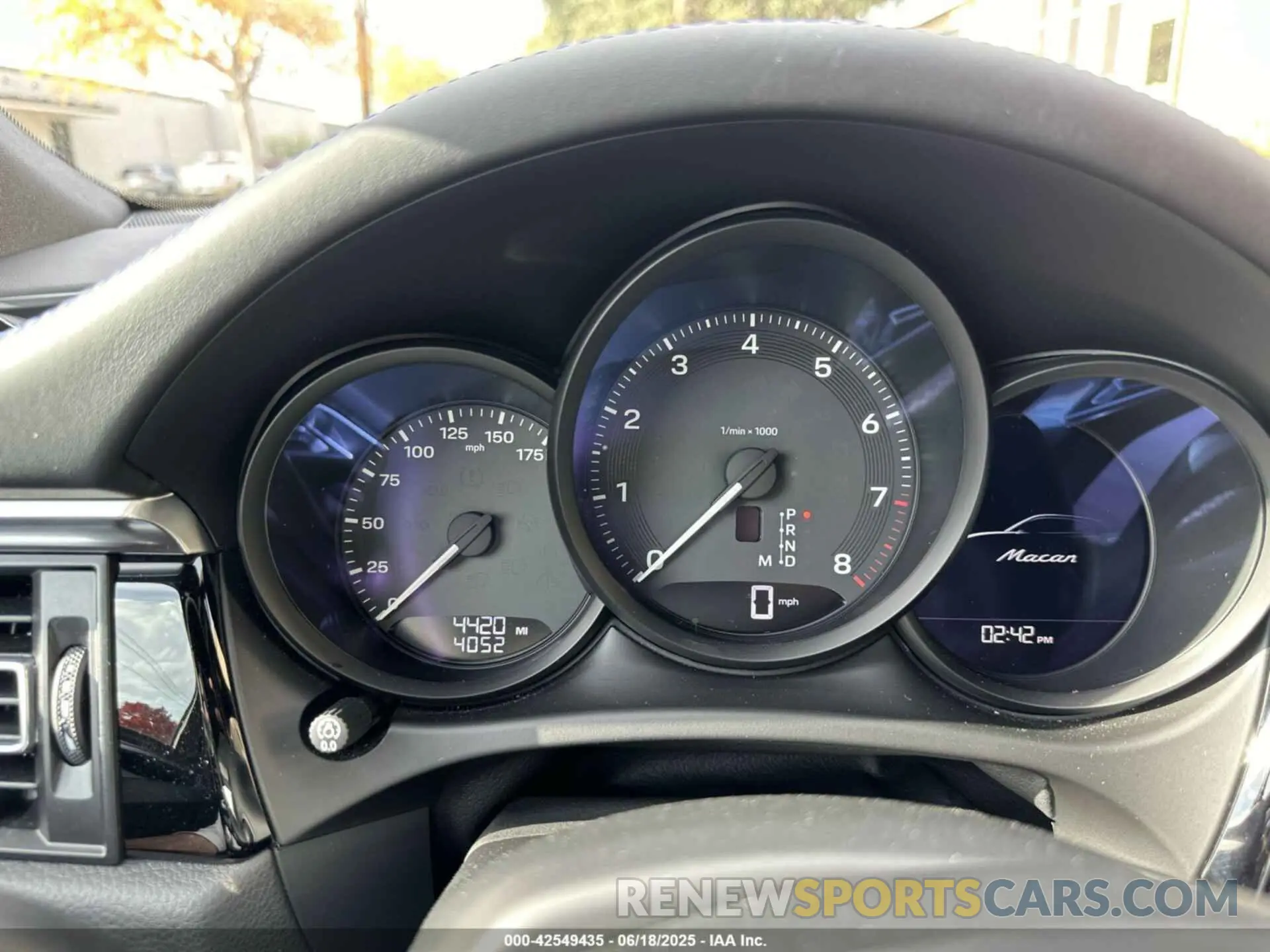 14 fotografías del automóvil dañado WP1AA2A56PLB15488 PORSCHE MACAN 2023