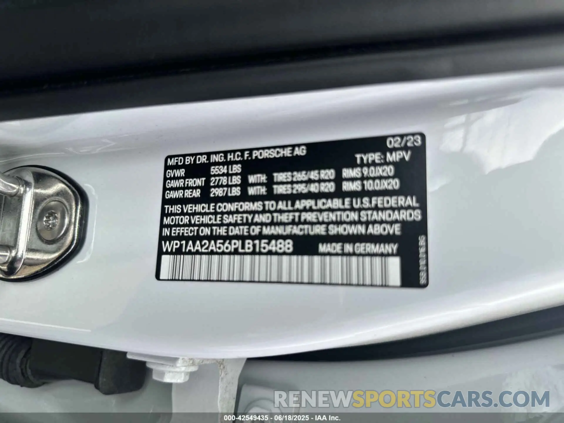 9 fotografías del automóvil dañado WP1AA2A56PLB15488 PORSCHE MACAN 2023
