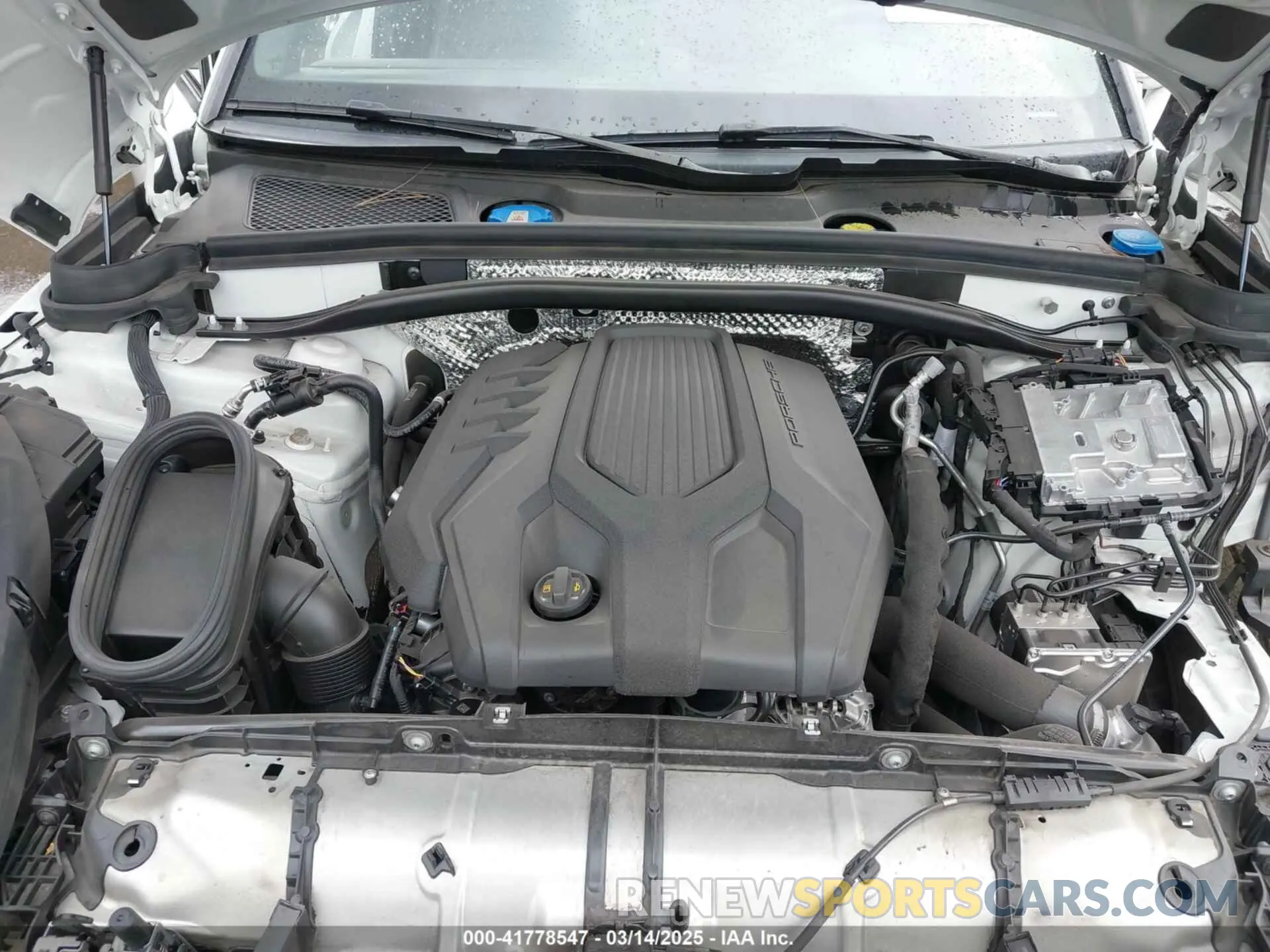 10 fotografías del automóvil dañado WP1AA2A56PLB17385 PORSCHE MACAN 2023