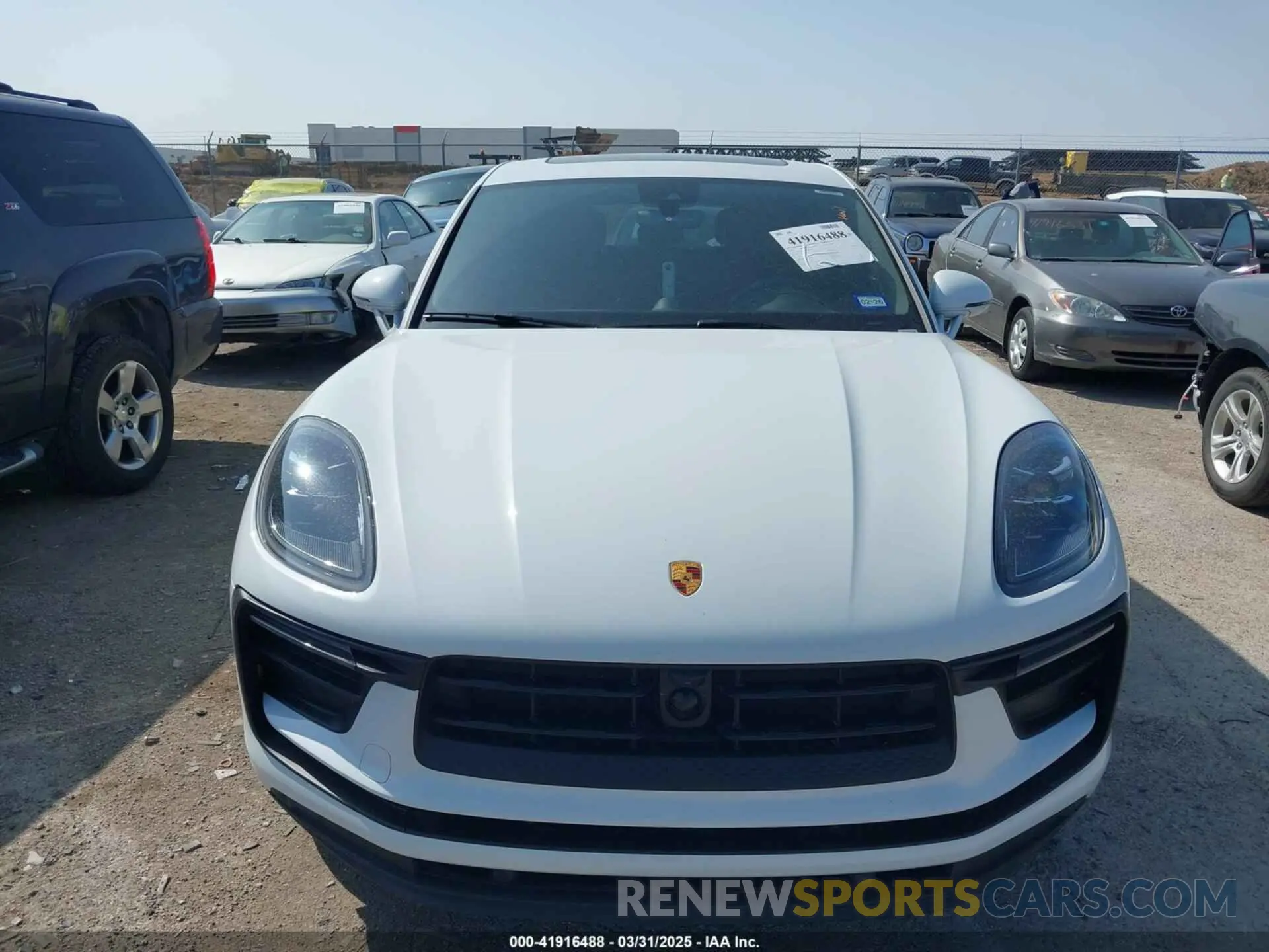 13 fotografías del automóvil dañado WP1AA2A57PLB21266 PORSCHE MACAN 2023