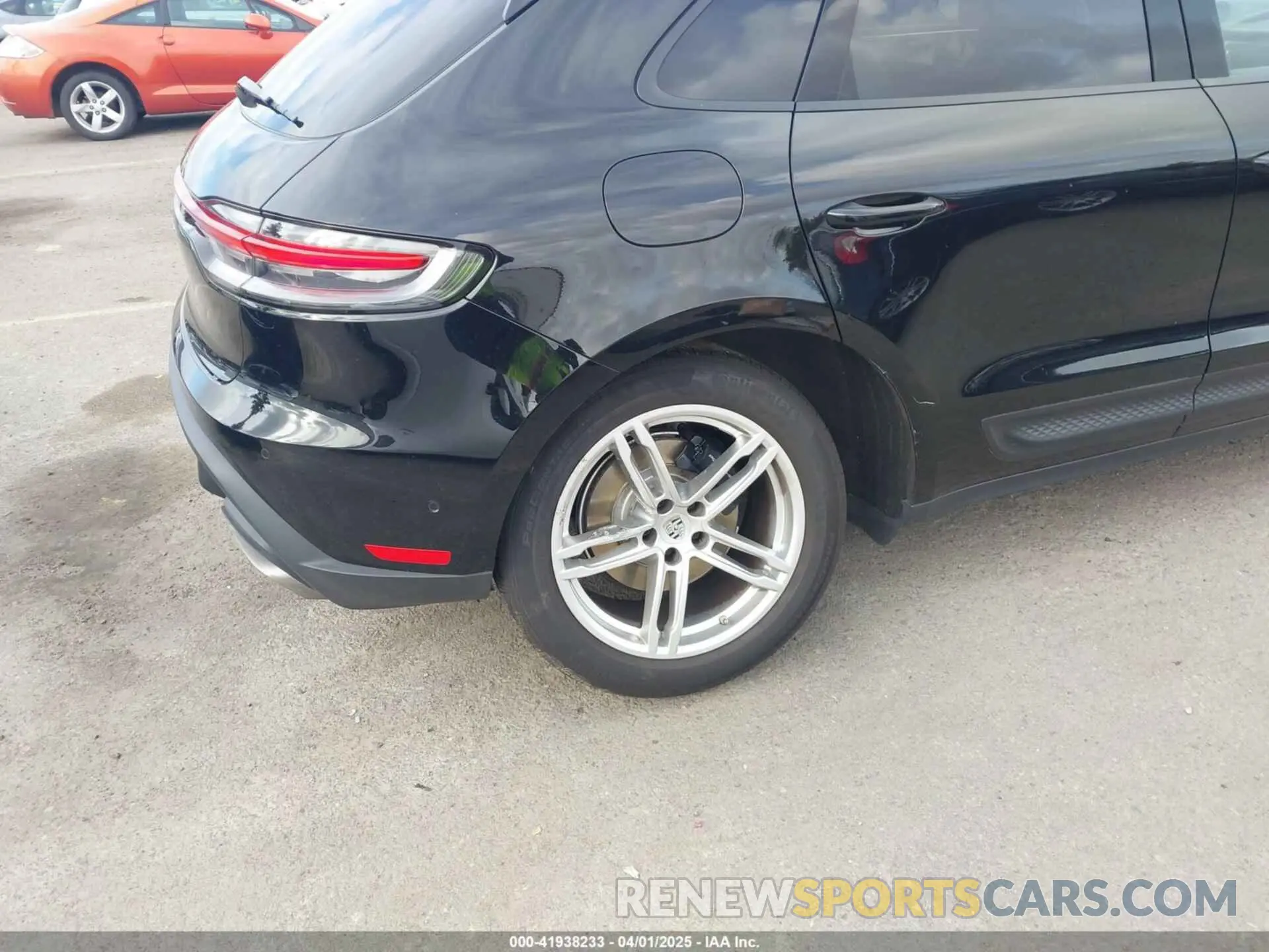 6 fotografías del automóvil dañado WP1AA2A58PLB16724 PORSCHE MACAN 2023