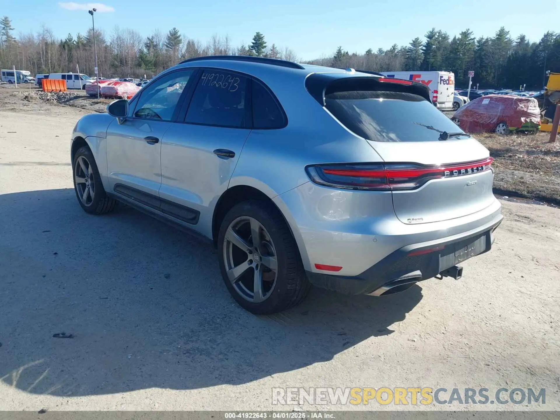 3 fotografías del automóvil dañado WP1AA2A59PLB15307 PORSCHE MACAN 2023