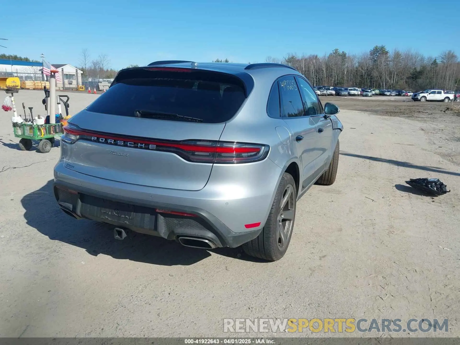4 fotografías del automóvil dañado WP1AA2A59PLB15307 PORSCHE MACAN 2023