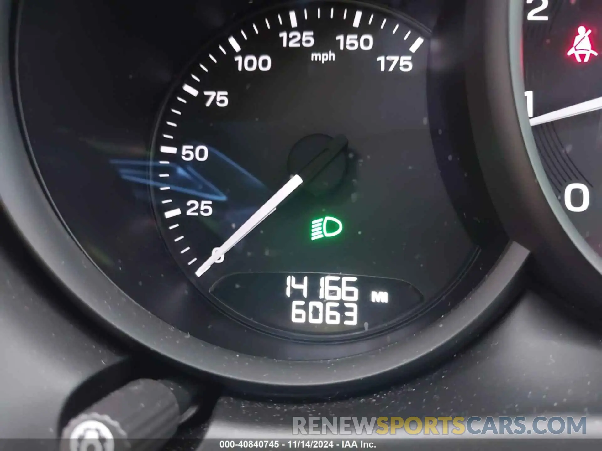 15 fotografías del automóvil dañado WP1AA2A59PLB18305 PORSCHE MACAN 2023
