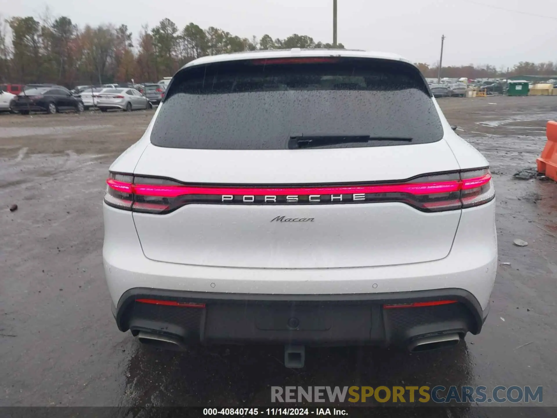 16 fotografías del automóvil dañado WP1AA2A59PLB18305 PORSCHE MACAN 2023