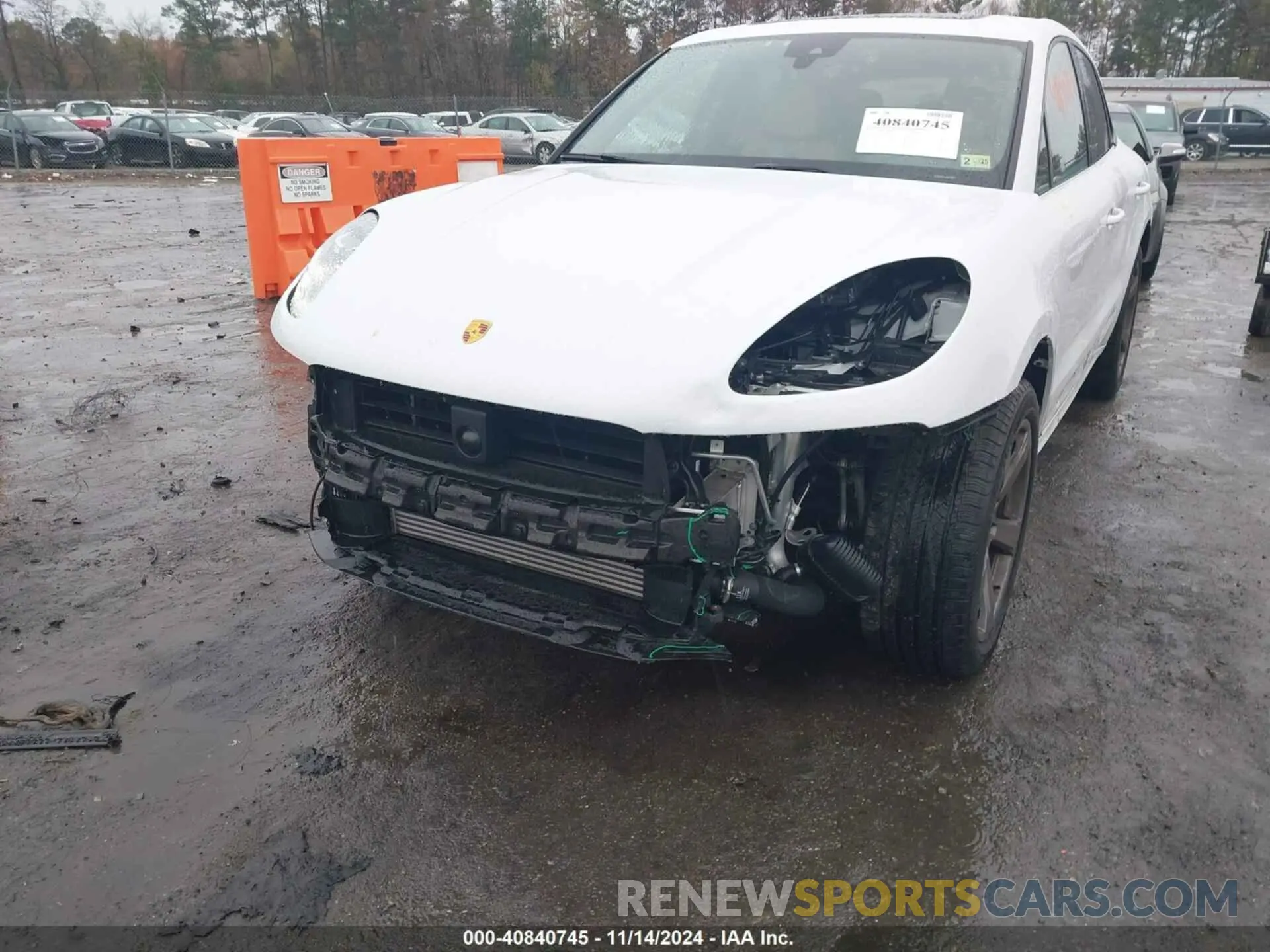 6 fotografías del automóvil dañado WP1AA2A59PLB18305 PORSCHE MACAN 2023