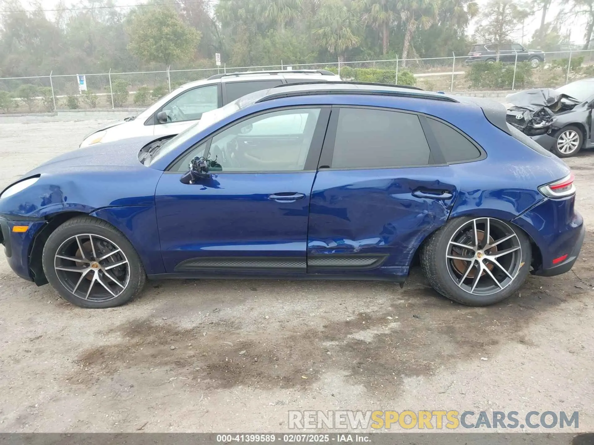 14 fotografías del automóvil dañado WP1AA2A5XPLB06079 PORSCHE MACAN 2023