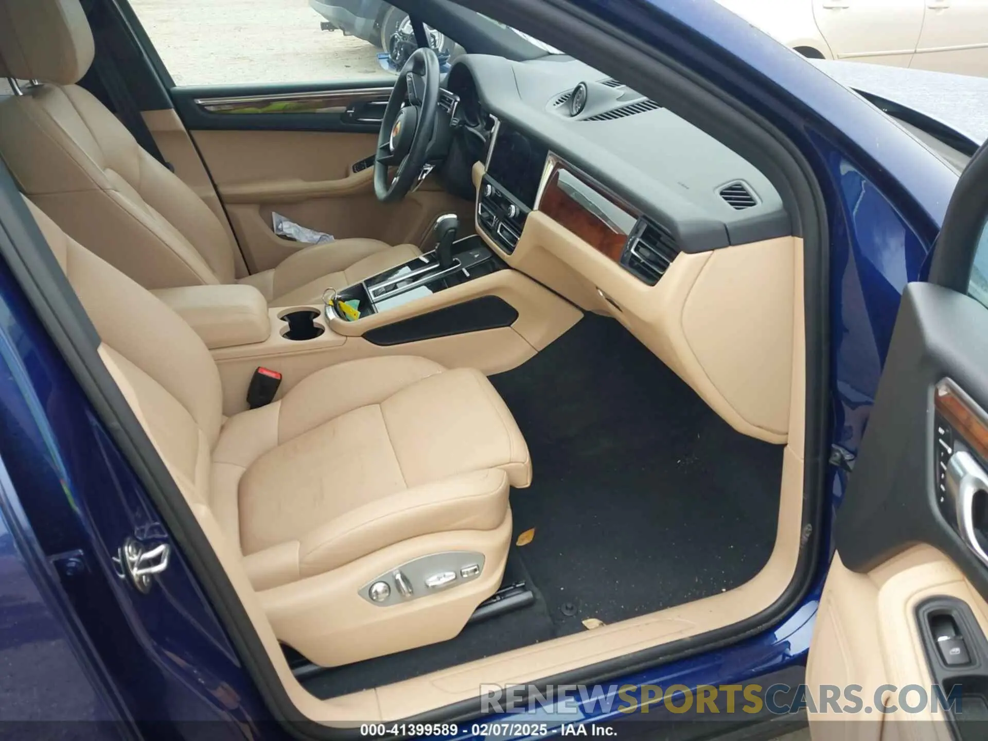 5 fotografías del automóvil dañado WP1AA2A5XPLB06079 PORSCHE MACAN 2023
