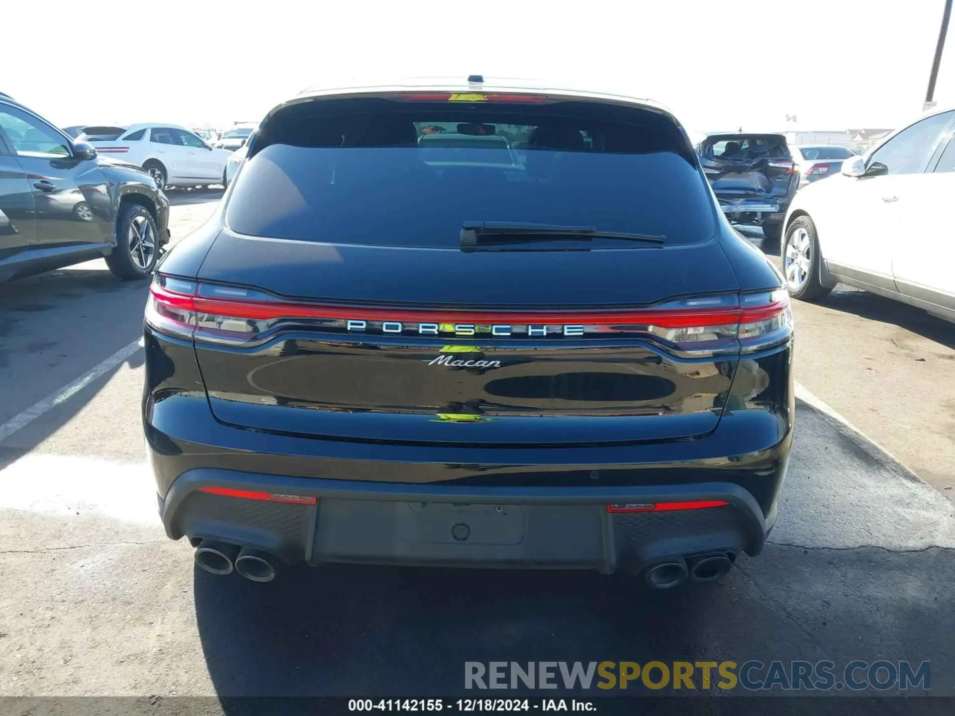 16 fotografías del automóvil dañado WP1AA2A5XPLB15591 PORSCHE MACAN 2023