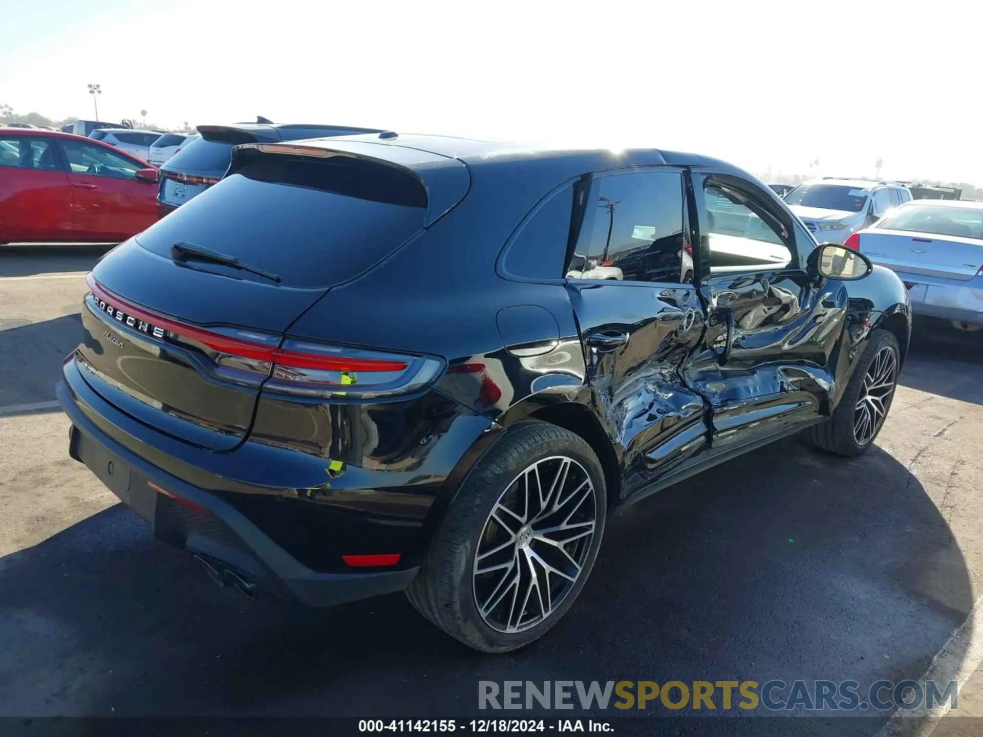 4 fotografías del automóvil dañado WP1AA2A5XPLB15591 PORSCHE MACAN 2023