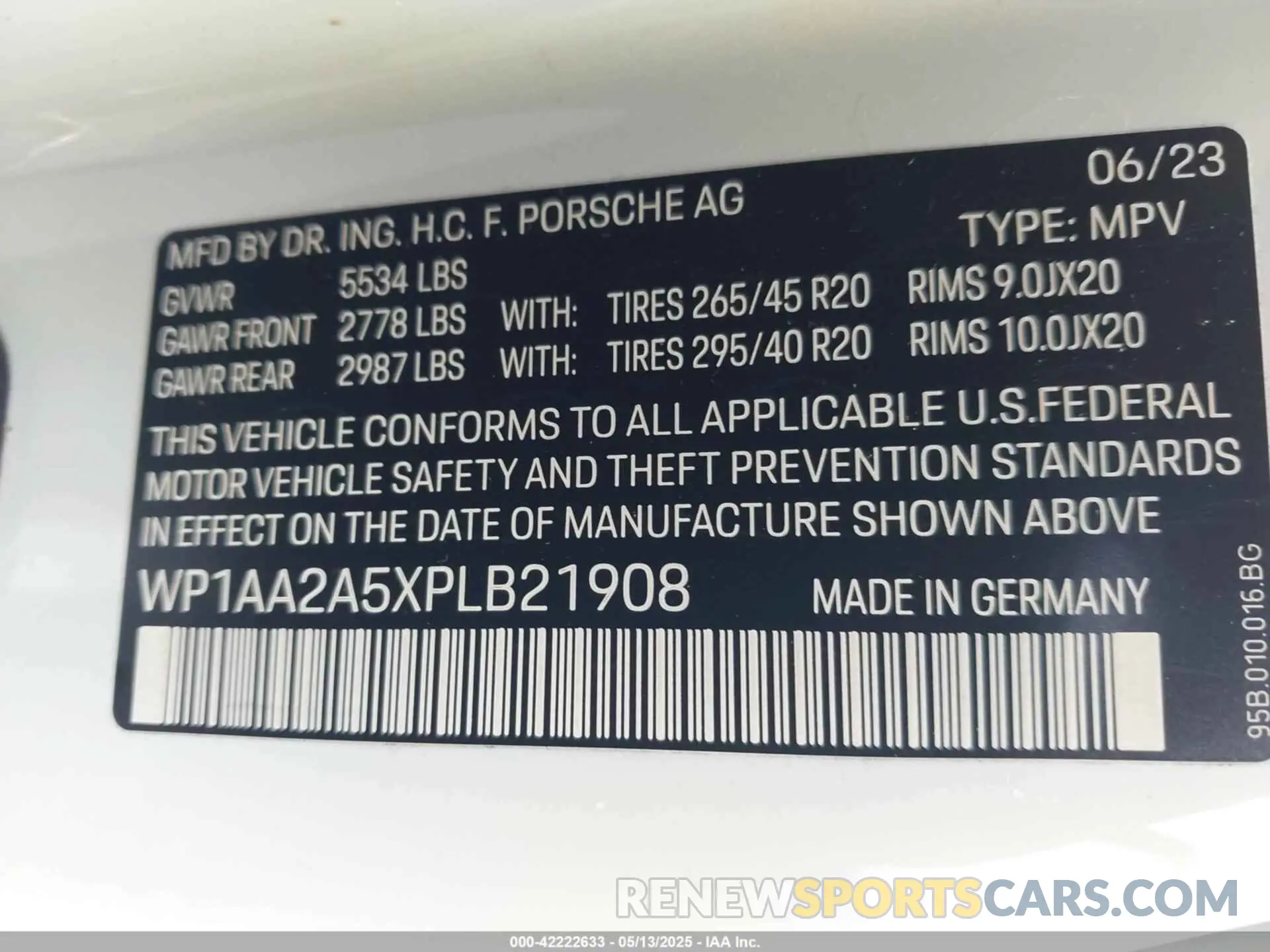 9 fotografías del automóvil dañado WP1AA2A5XPLB21908 PORSCHE MACAN 2023