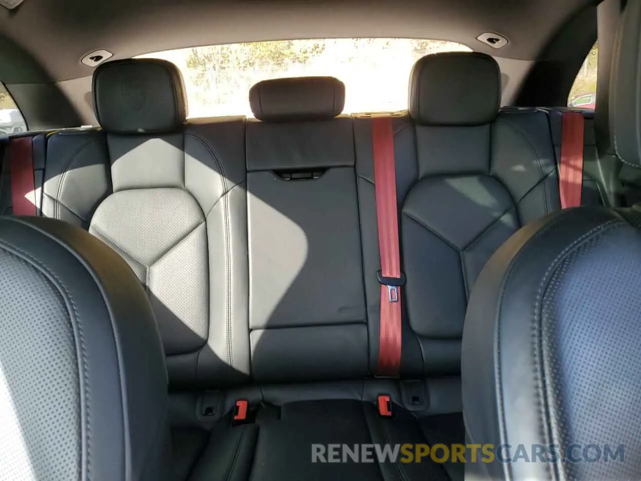 10 fotografías del automóvil dañado WP1AF2A55PLB55014 PORSCHE MACAN 2023