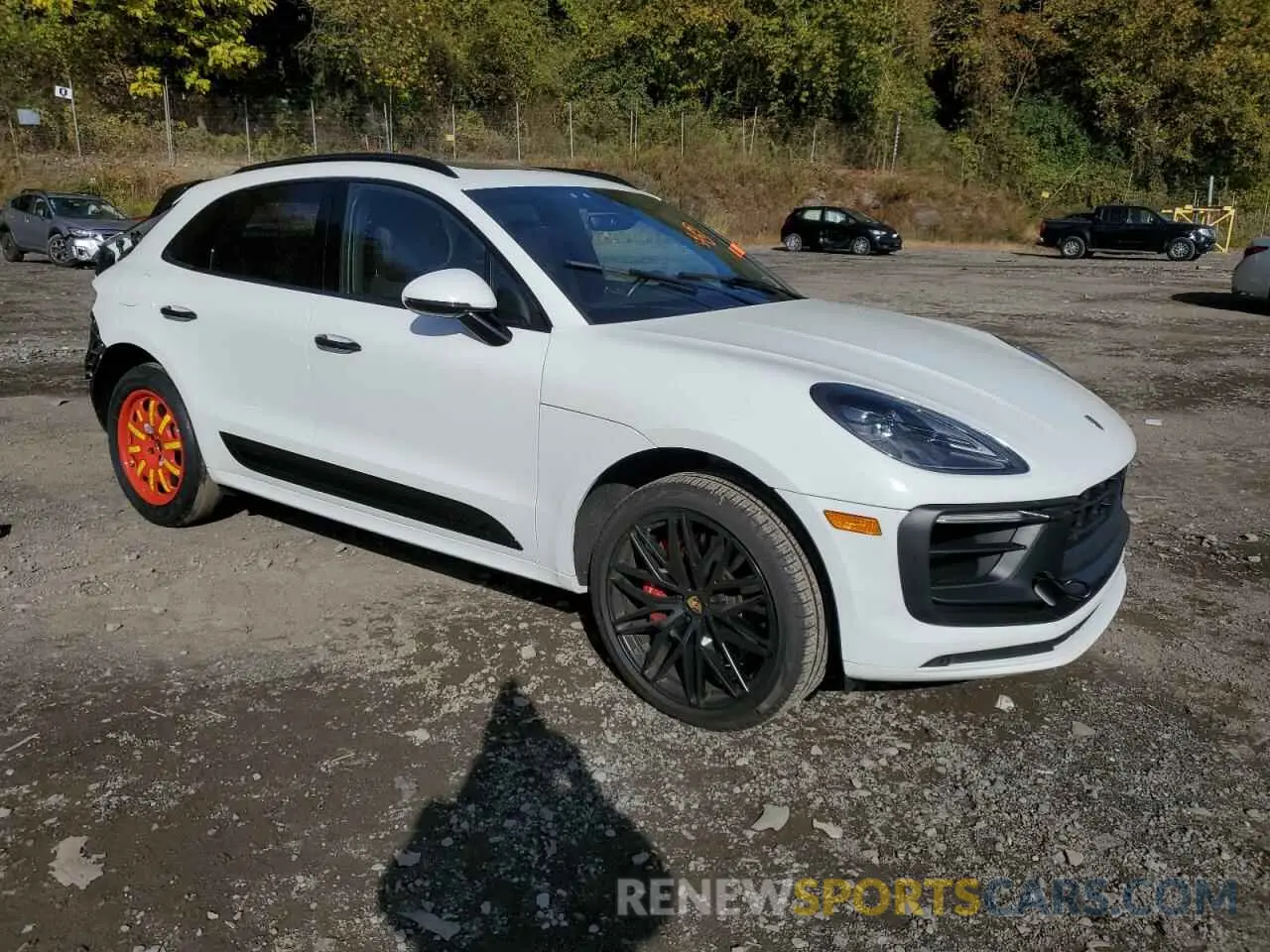 4 fotografías del automóvil dañado WP1AF2A55PLB55014 PORSCHE MACAN 2023