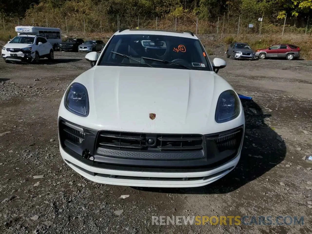 5 fotografías del automóvil dañado WP1AF2A55PLB55014 PORSCHE MACAN 2023