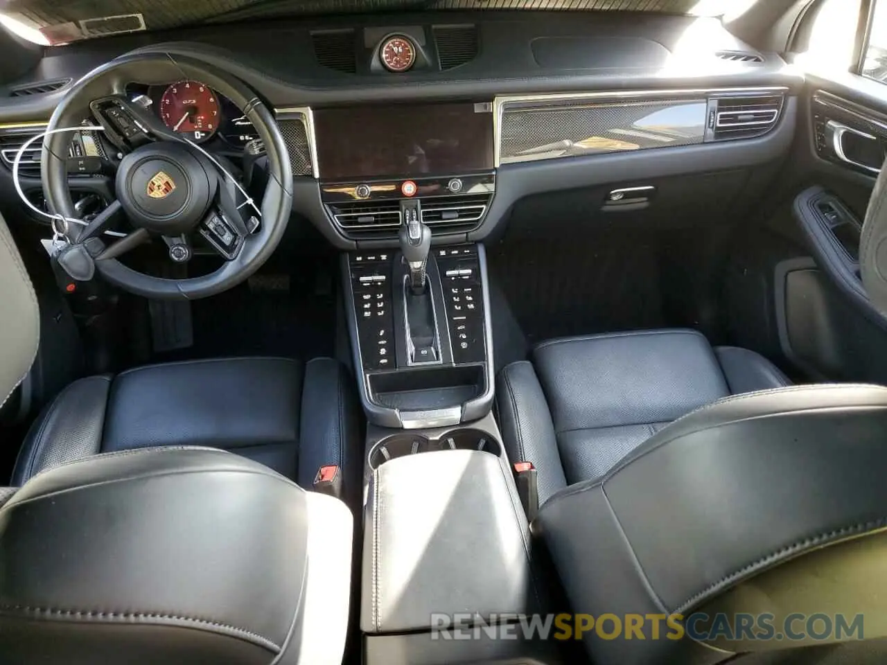 8 fotografías del automóvil dañado WP1AF2A55PLB55014 PORSCHE MACAN 2023