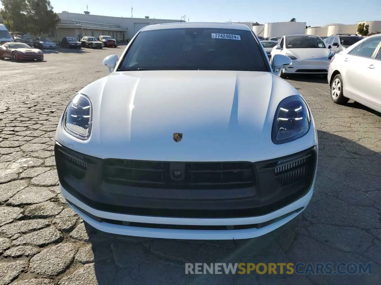 5 fotografías del automóvil dañado WP1AF2A56PLB55605 PORSCHE MACAN 2023
