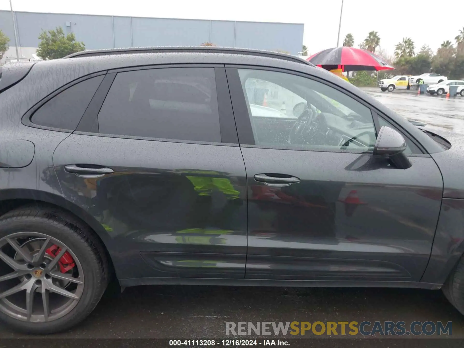 14 fotografías del automóvil dañado WP1AG2A50PLB35198 PORSCHE MACAN 2023
