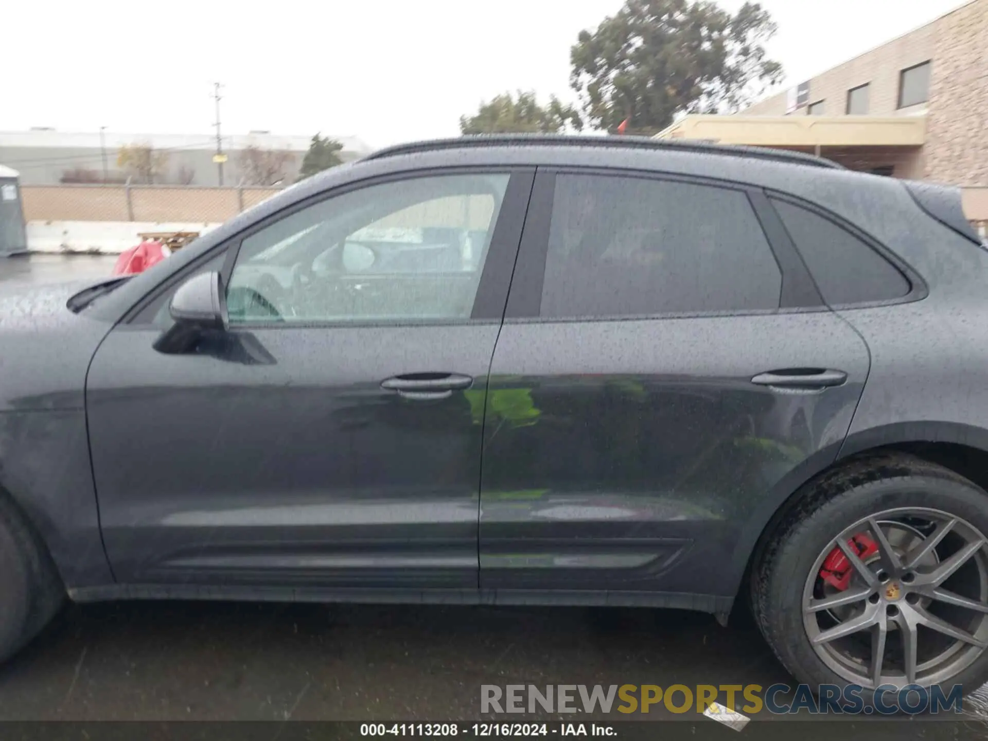15 fotografías del automóvil dañado WP1AG2A50PLB35198 PORSCHE MACAN 2023