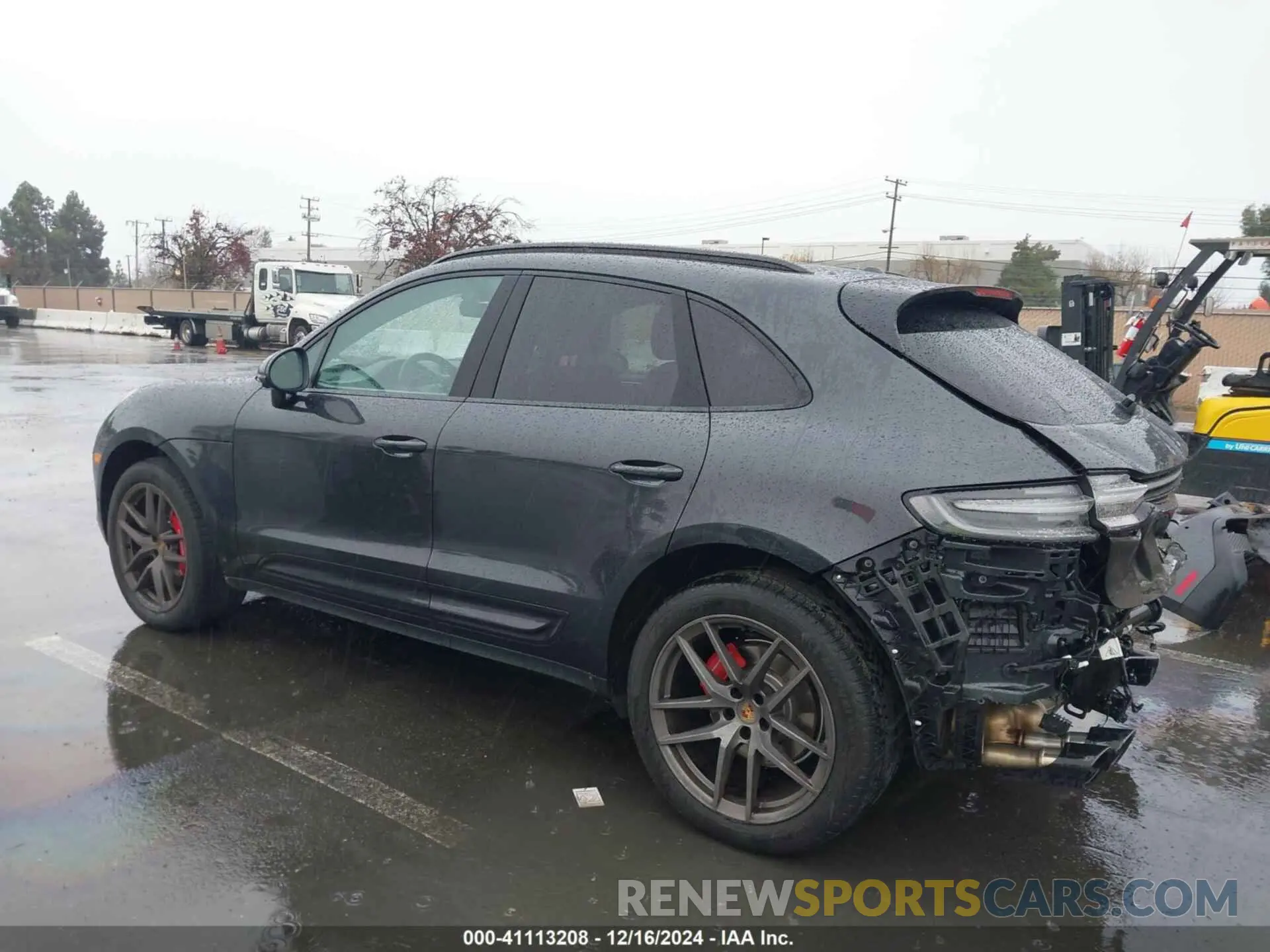 3 fotografías del automóvil dañado WP1AG2A50PLB35198 PORSCHE MACAN 2023