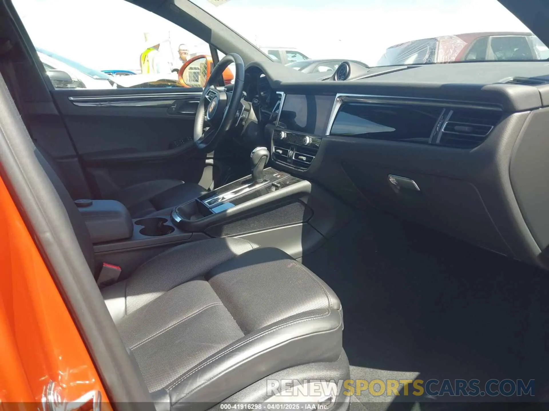 5 fotografías del automóvil dañado WP1AG2A50PLB38649 PORSCHE MACAN 2023