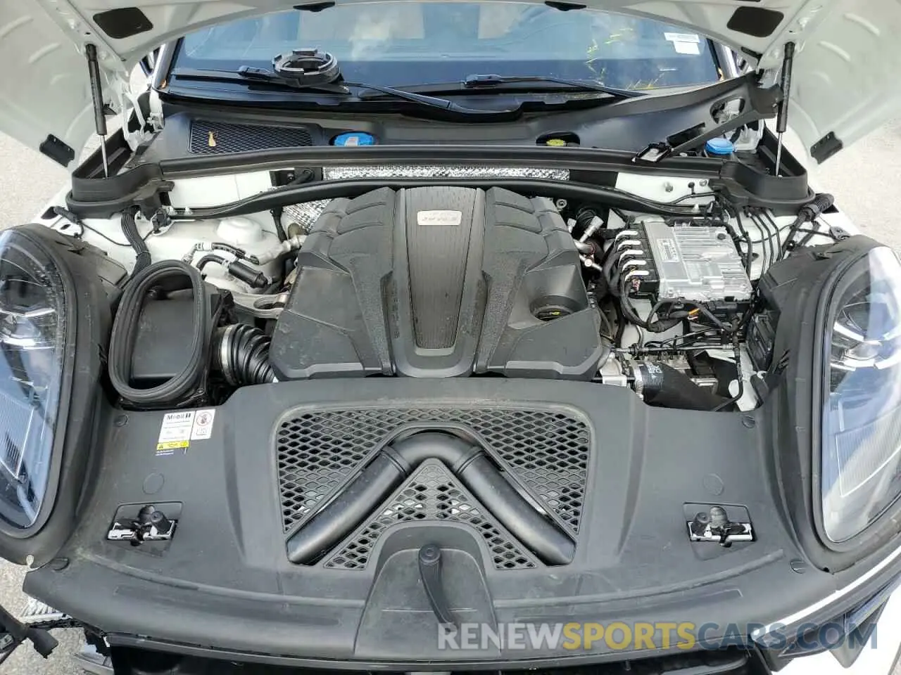 12 fotografías del automóvil dañado WP1AG2A51PLB40569 PORSCHE MACAN 2023