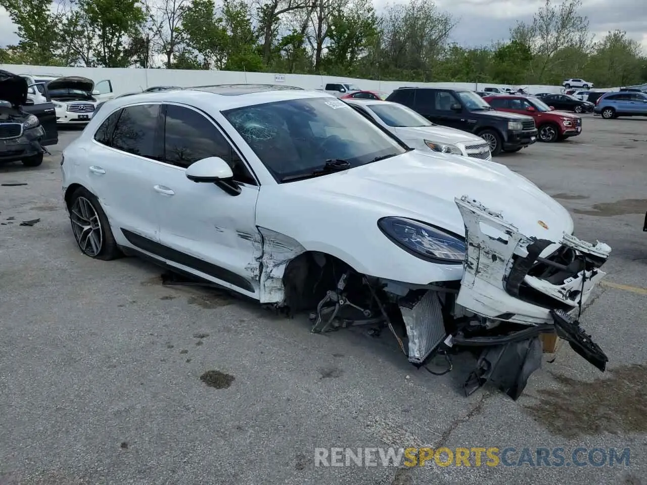 4 fotografías del automóvil dañado WP1AG2A51PLB40569 PORSCHE MACAN 2023