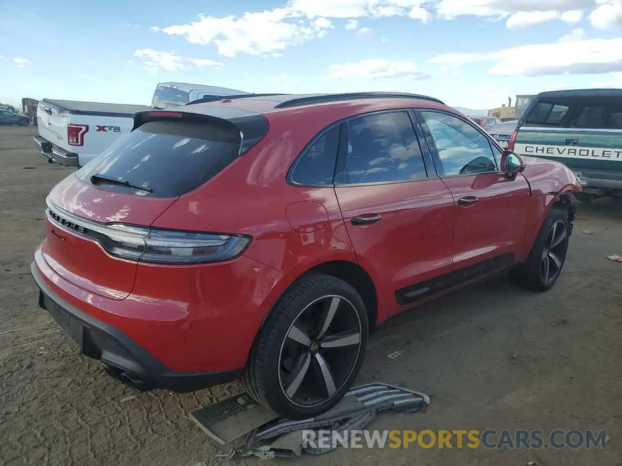 3 fotografías del automóvil dañado WP1AG2A54PLB41893 PORSCHE MACAN 2023