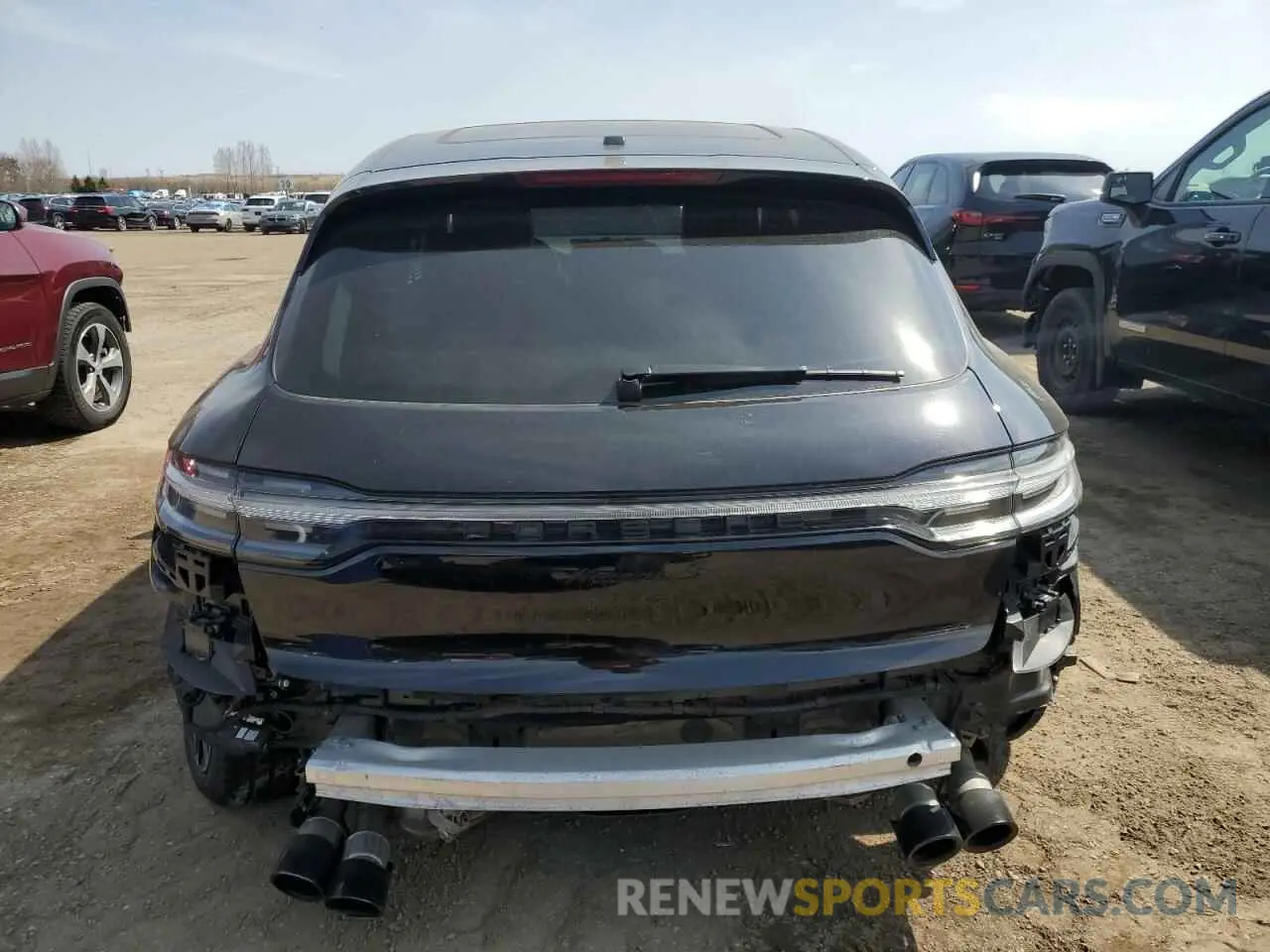 6 fotografías del automóvil dañado WP1AG2A56PLB38395 PORSCHE MACAN 2023